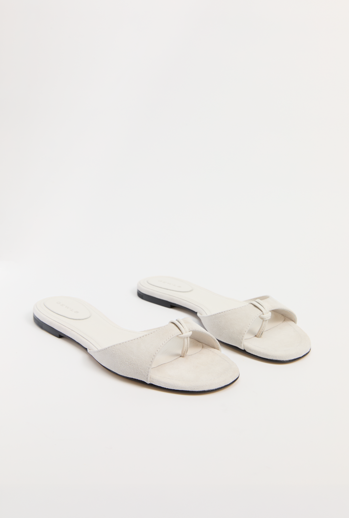 The Chiara Sandal | Avorio Suede