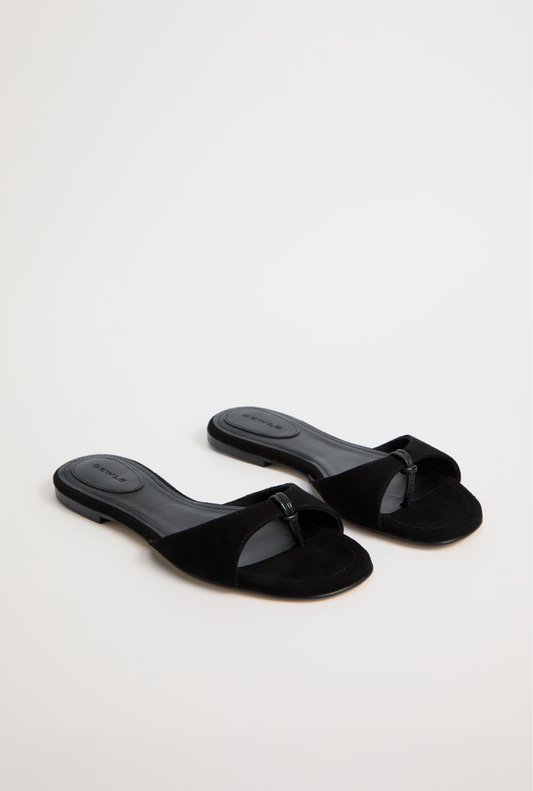 The Chiara Sandal | Nero Suede