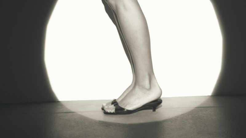 THE CHIARA KITTEN HEEL