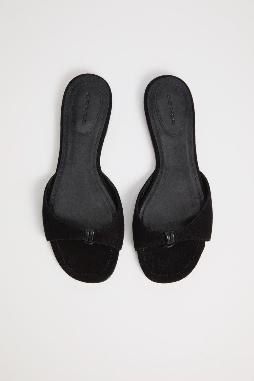 GEWLS Chiara Flat 05mm Nero Suede sandal