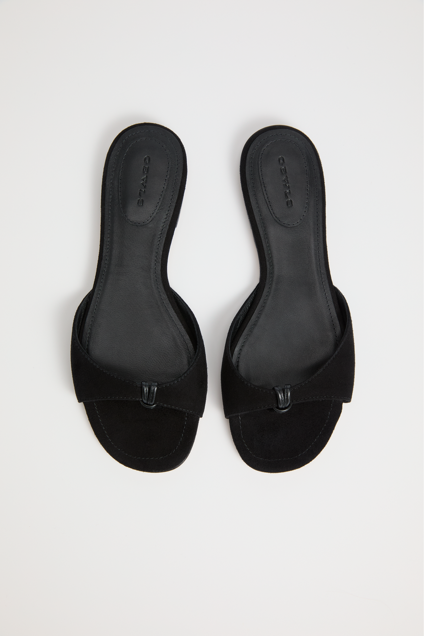 The Chiara Sandal | Nero Suede